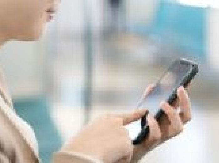 外出先でもサクサク応対 最新スマホ連動インターホンで来客チェック みんなのインターホン屋さん